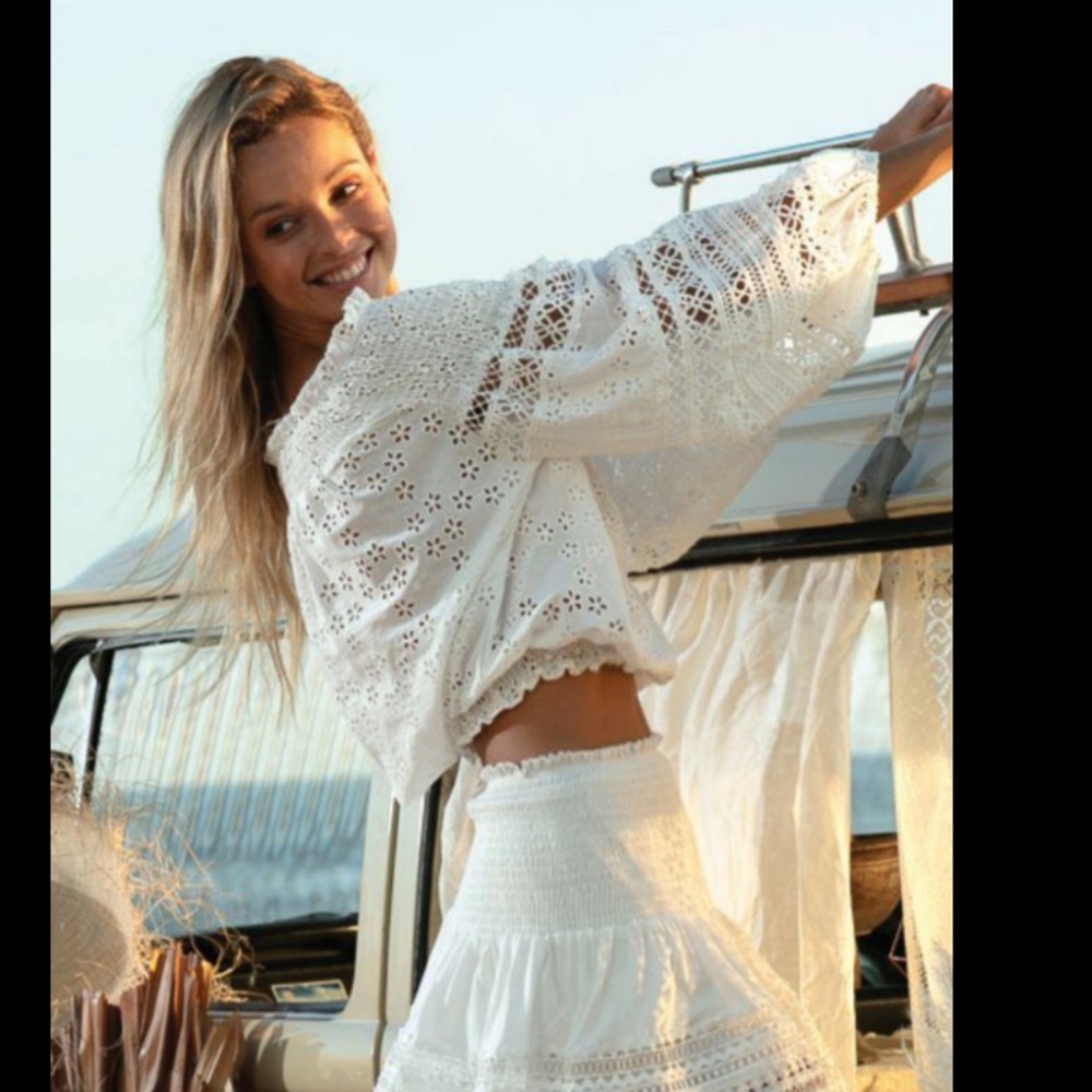 Miss June**Montauk Eyelet Ballon Sleeve Cropped Top***One Size**$225 - Picture 6 of 12